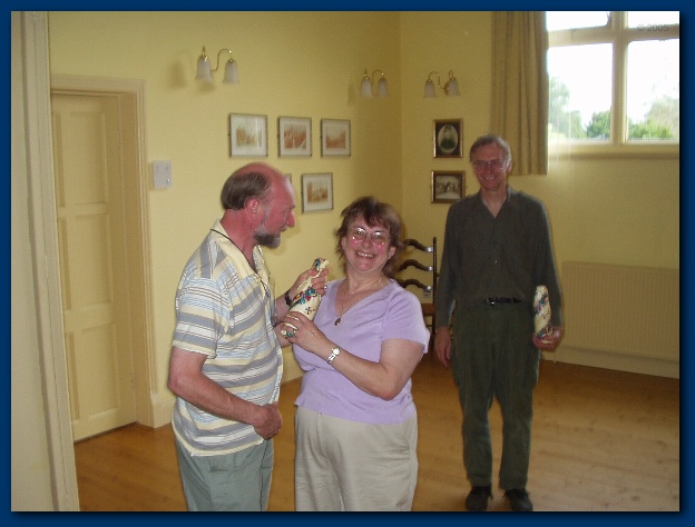 600x449 pixels (93K)